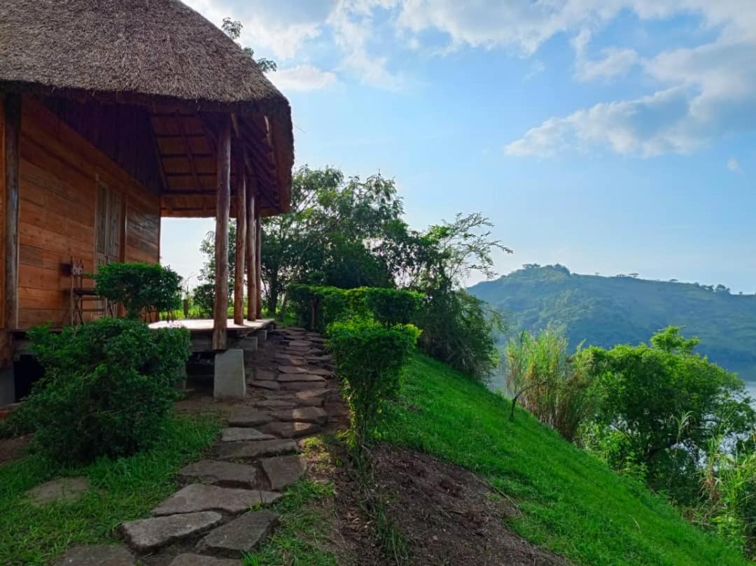 Mwamba Kelele Lodge Fort Portal Exterior foto